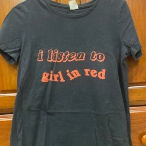Small Women’s ‘I Listen To Girl In Red’ T-Shirt